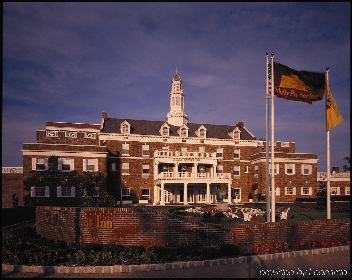Molly Pitcher Inn Ред-Банк Экстерьер фото
